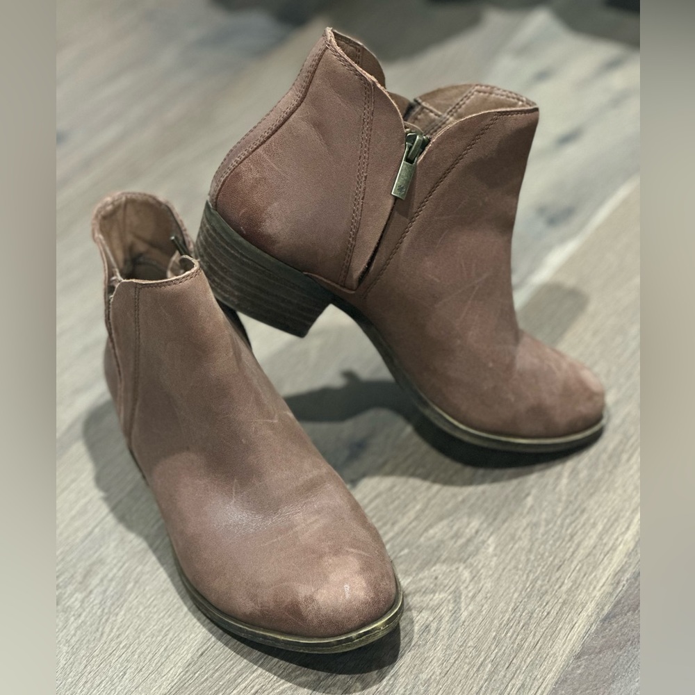 Lucky Brand Distressed Leather Booties- Women’s 7